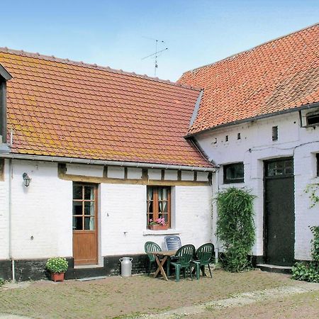 3 Bedroom Beautiful Home In Hames Boucres Buitenkant foto